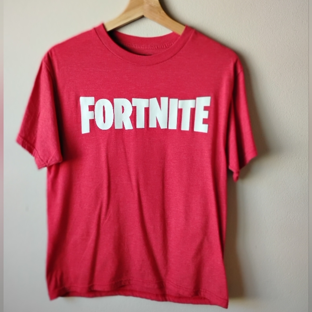 🌺💙 Red Fortnite T-Shirt